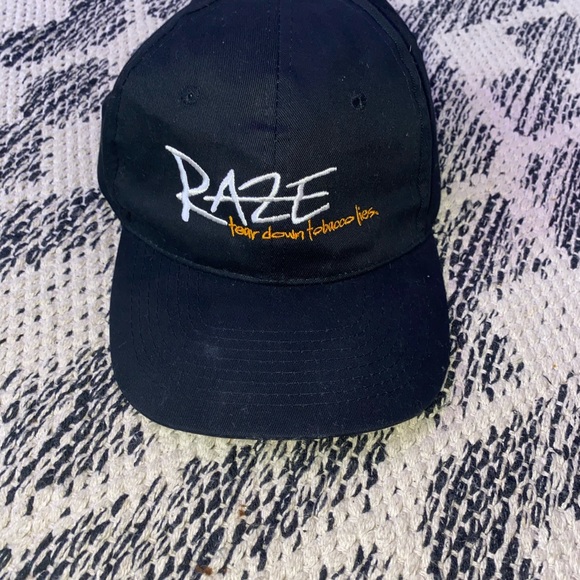 Accessories - Raze Hatt